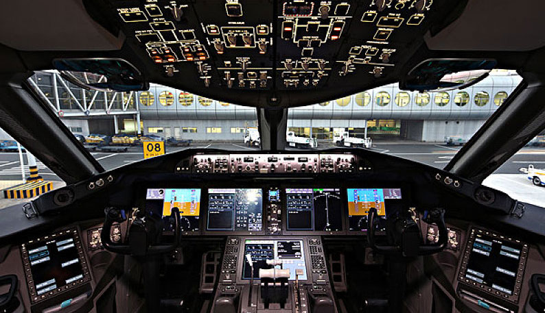 飞机驾驶室仪器